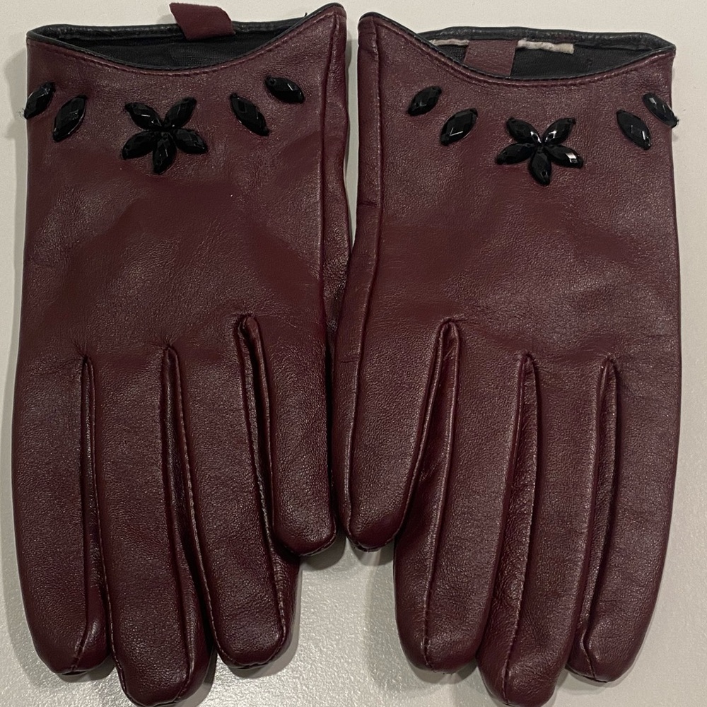 Women’s Genuine Leather Gloves with Satin Lining